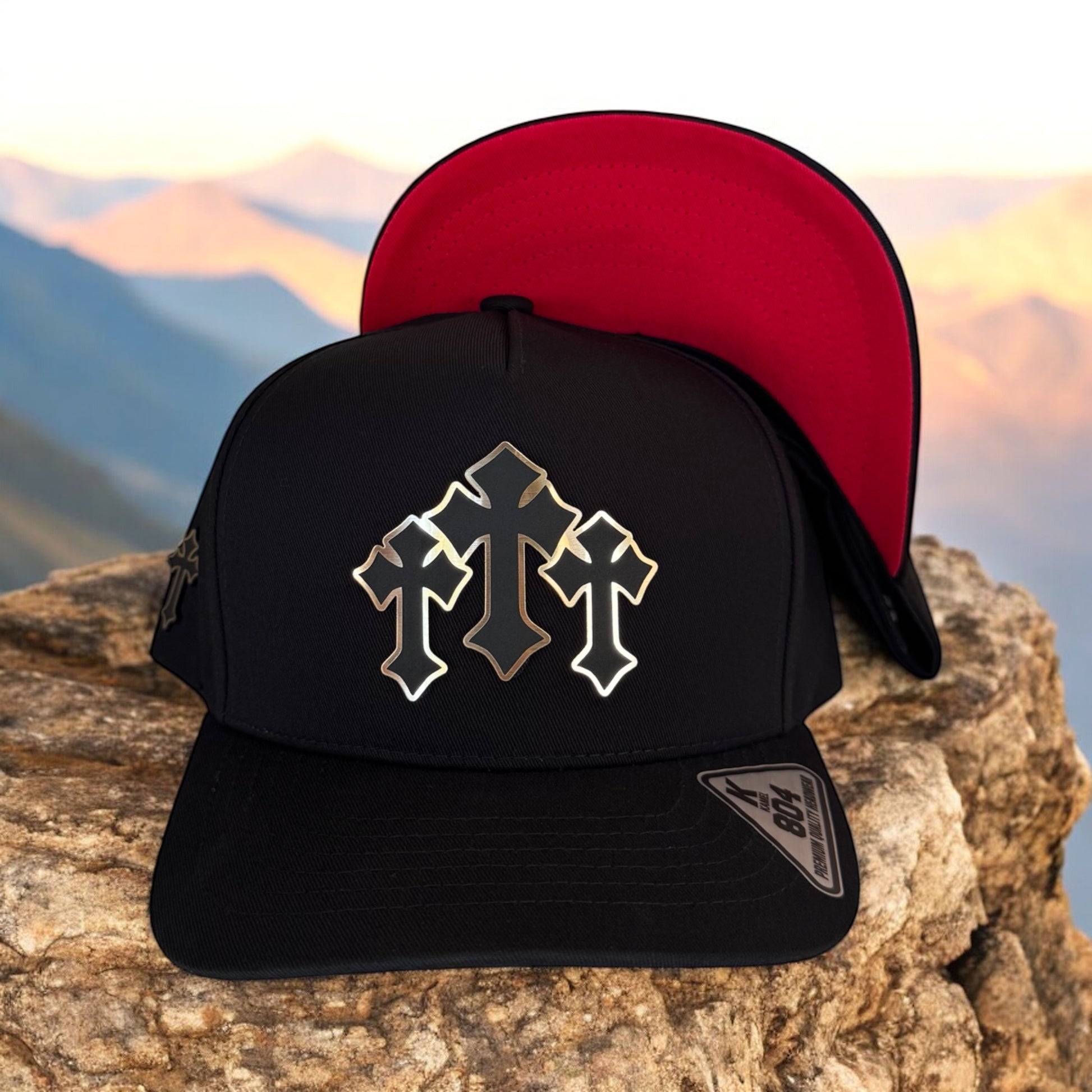 3 Cruces Hat Black Red