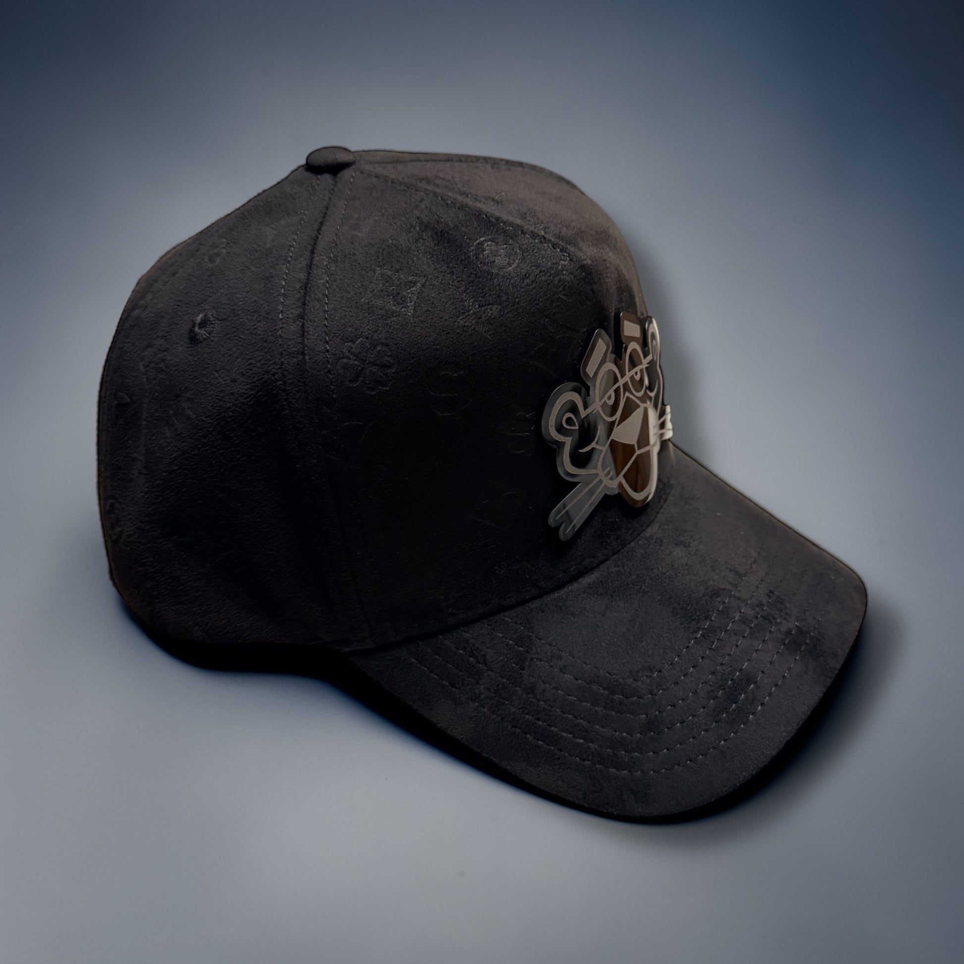 Panther Hats en Gamuza con Grabados