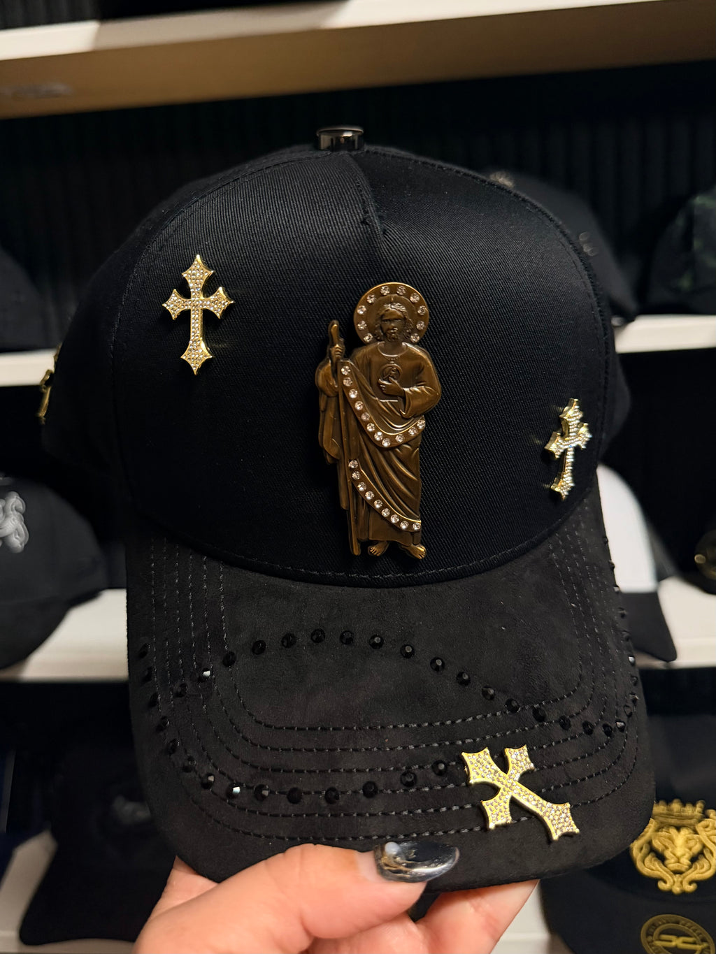 San Juditas Hat gold Logos y cruces de pin