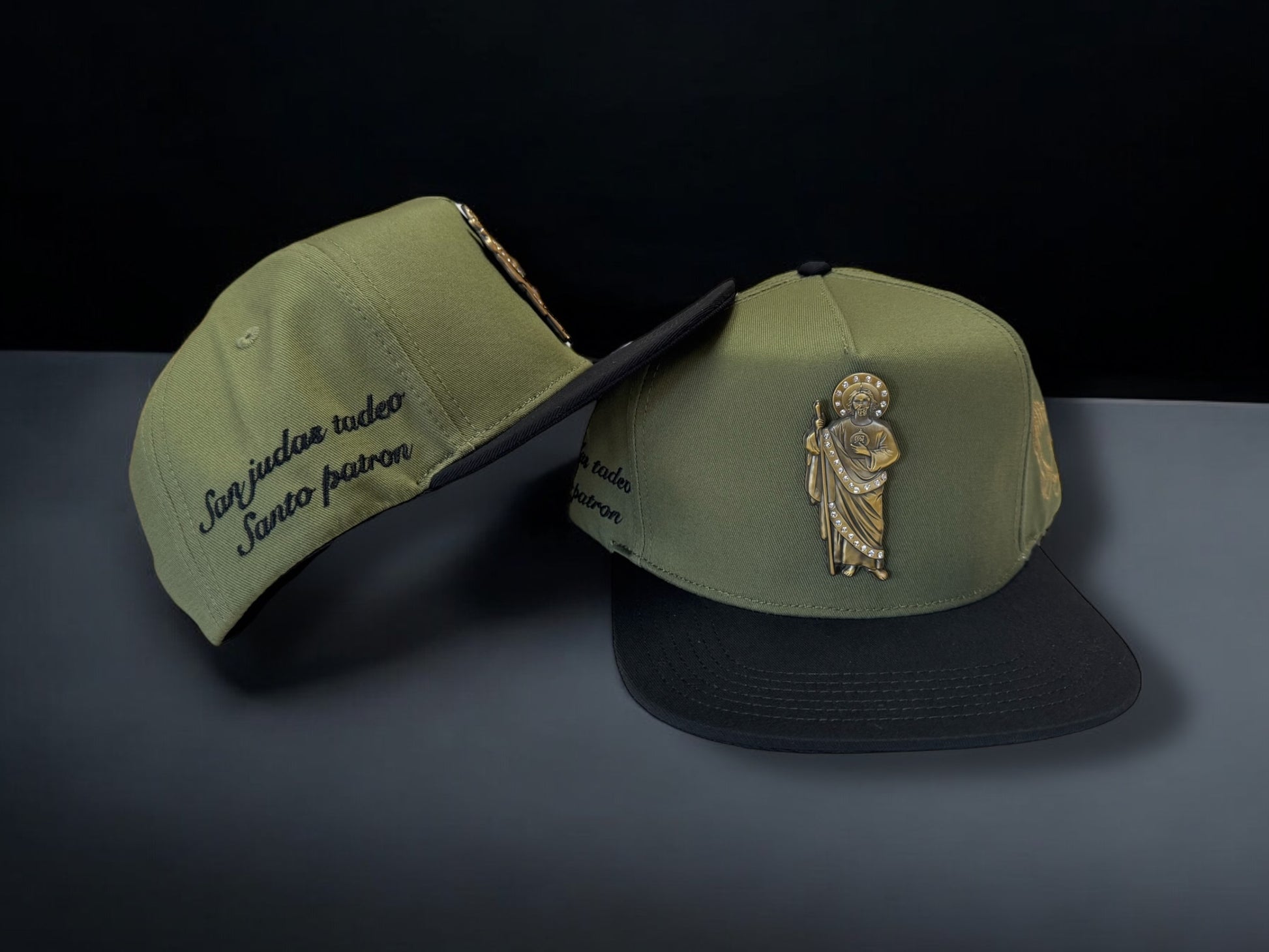 San Judas Hat con Pin Metalico