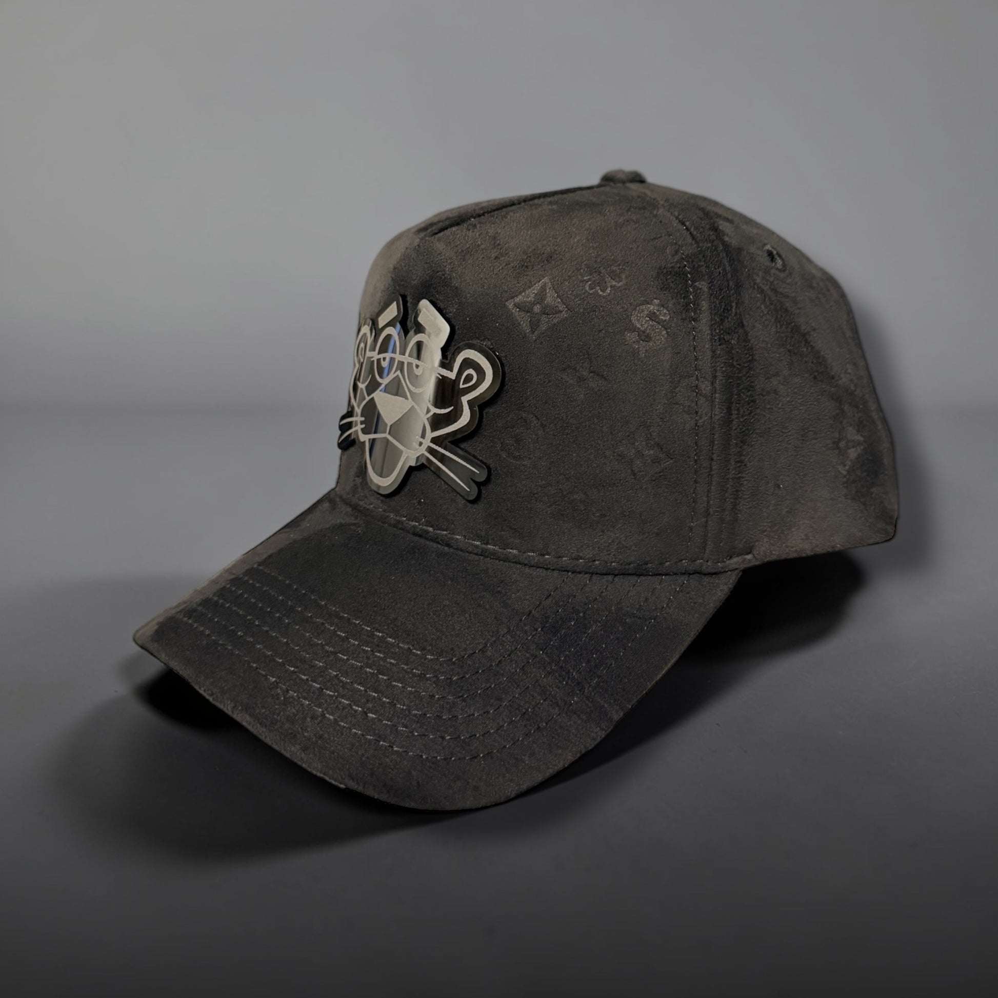 Panther Hats en Gamuza con Grabados