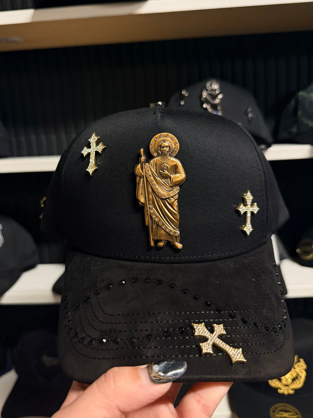 San Juditas Hat gold Logos y cruces de pin