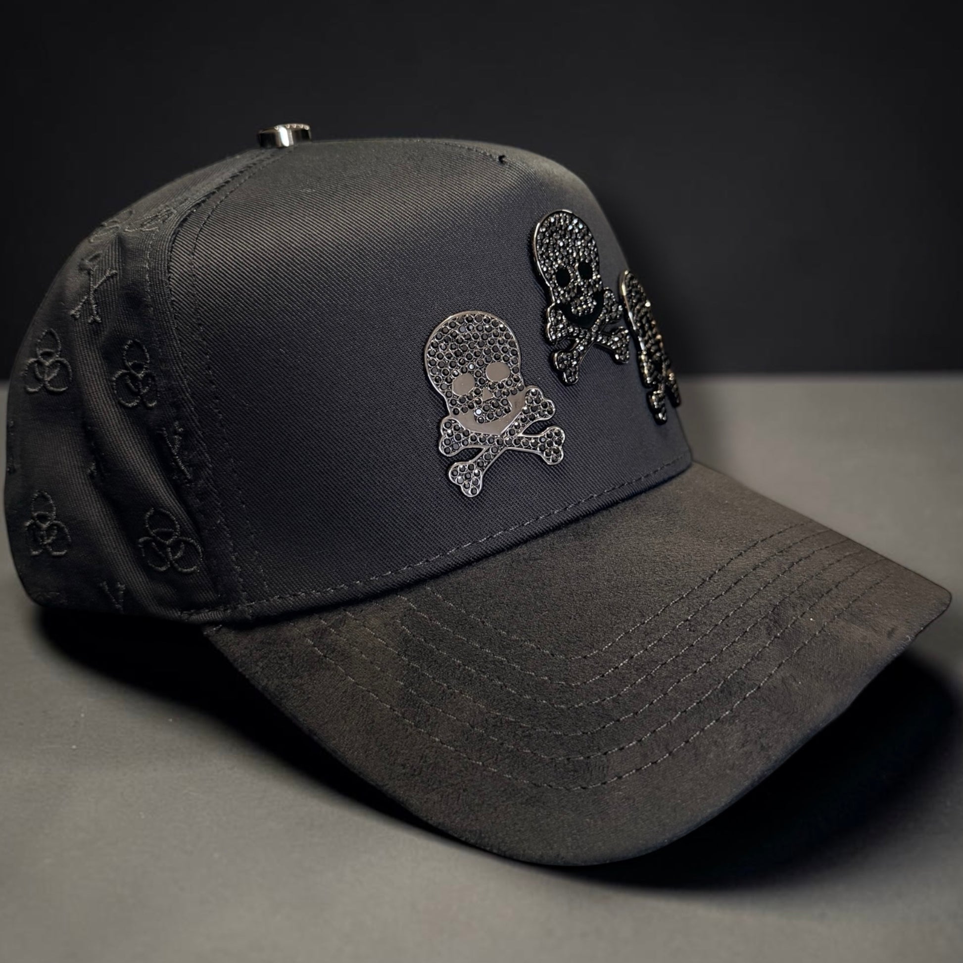 3 Skull hat