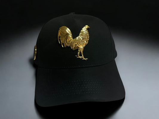 Gorra el Gallo de pin metalico Dorado. Snapback con gamusa en la visera