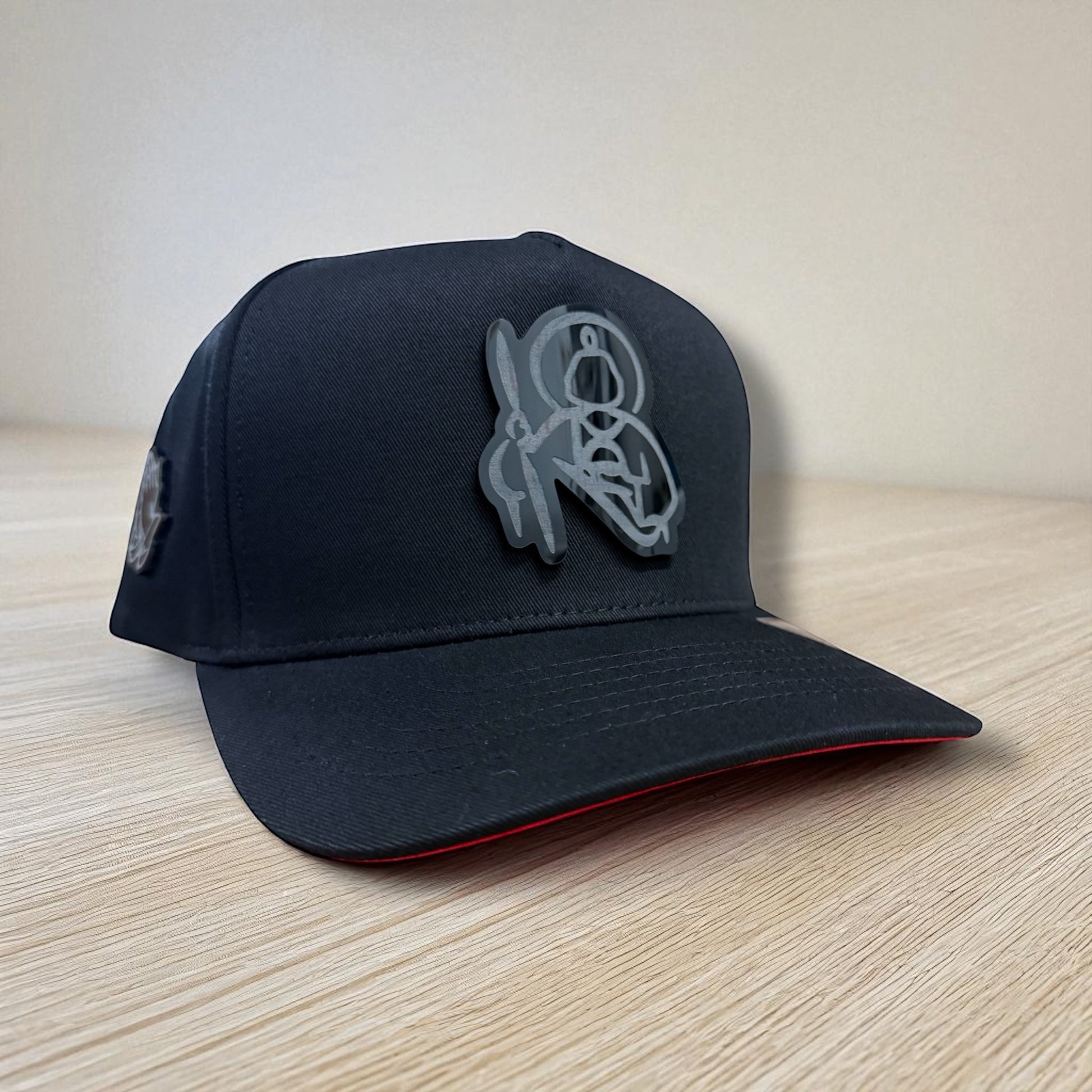 San Judas Cap Black Red