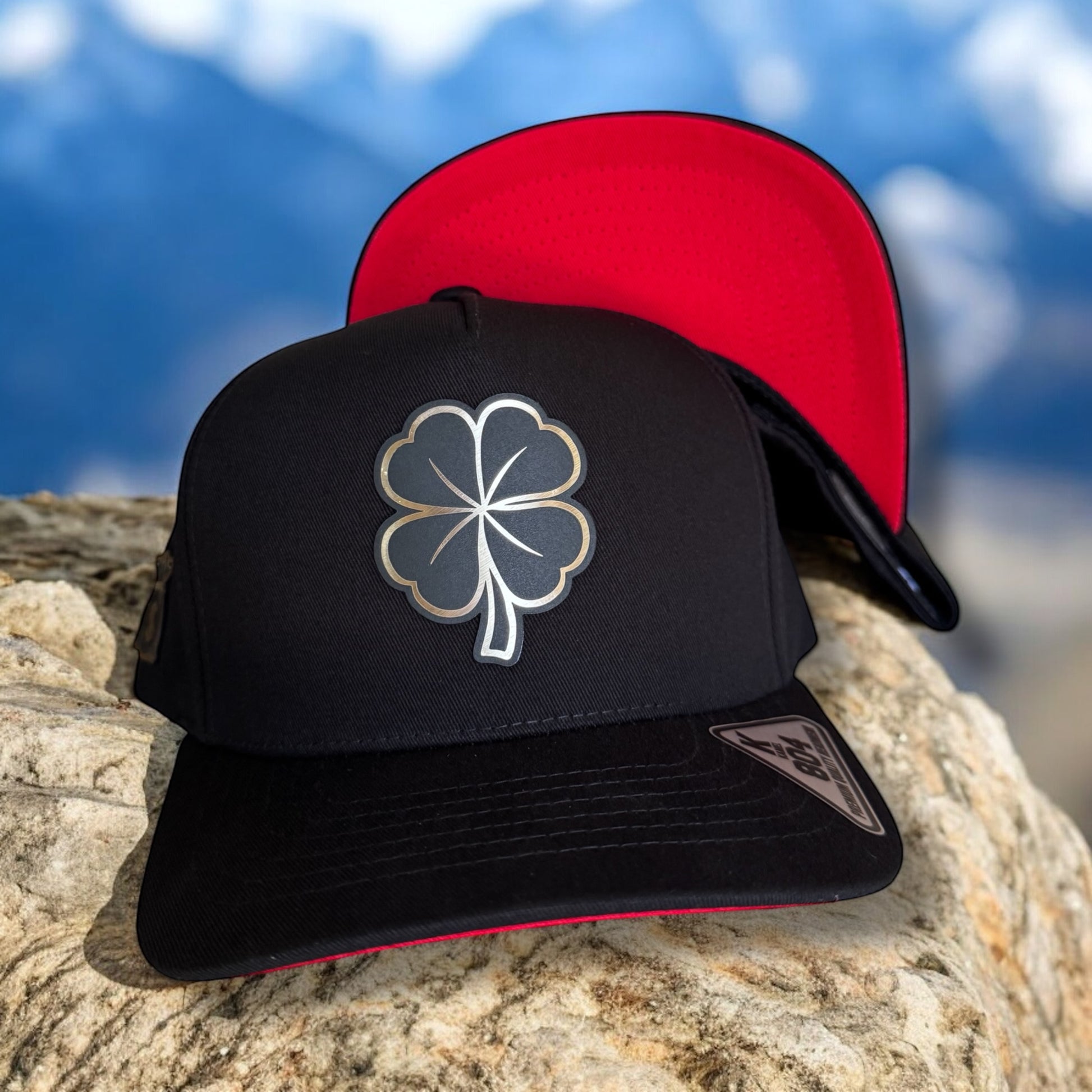 Trebol Dorado Hat Black Red