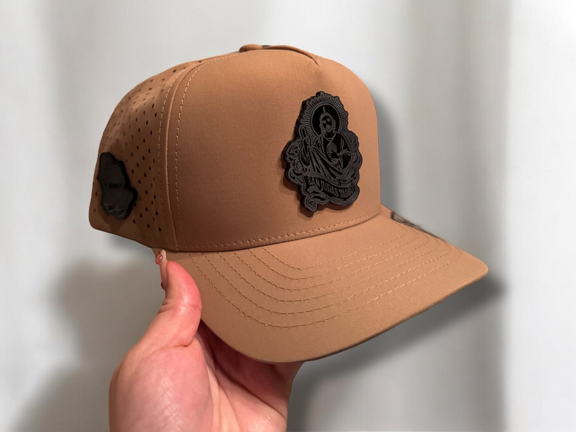 Black plate San Judas Cap