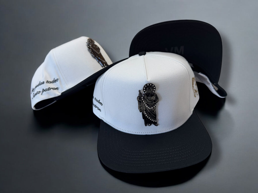 San Judas Hat con Pin Metalico
